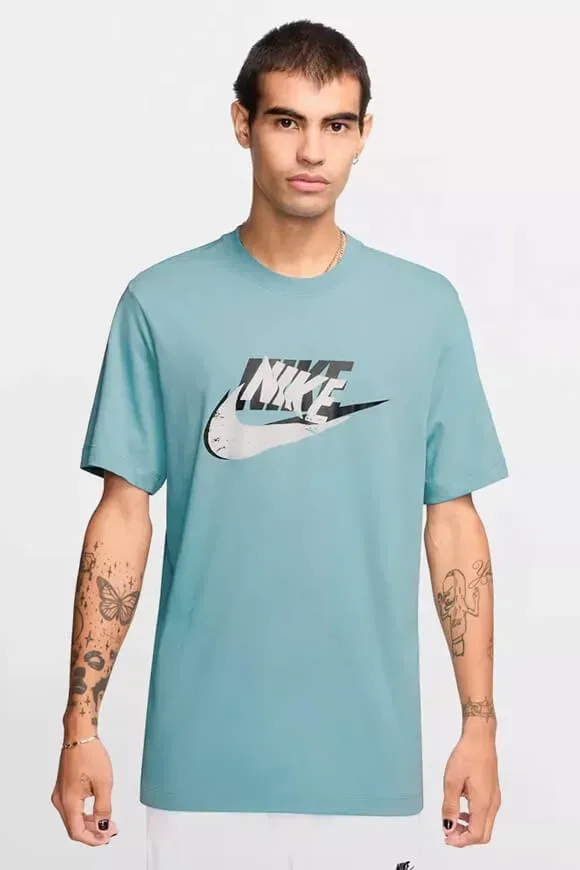 Nike T-Shirt - Light Blue L Herren
