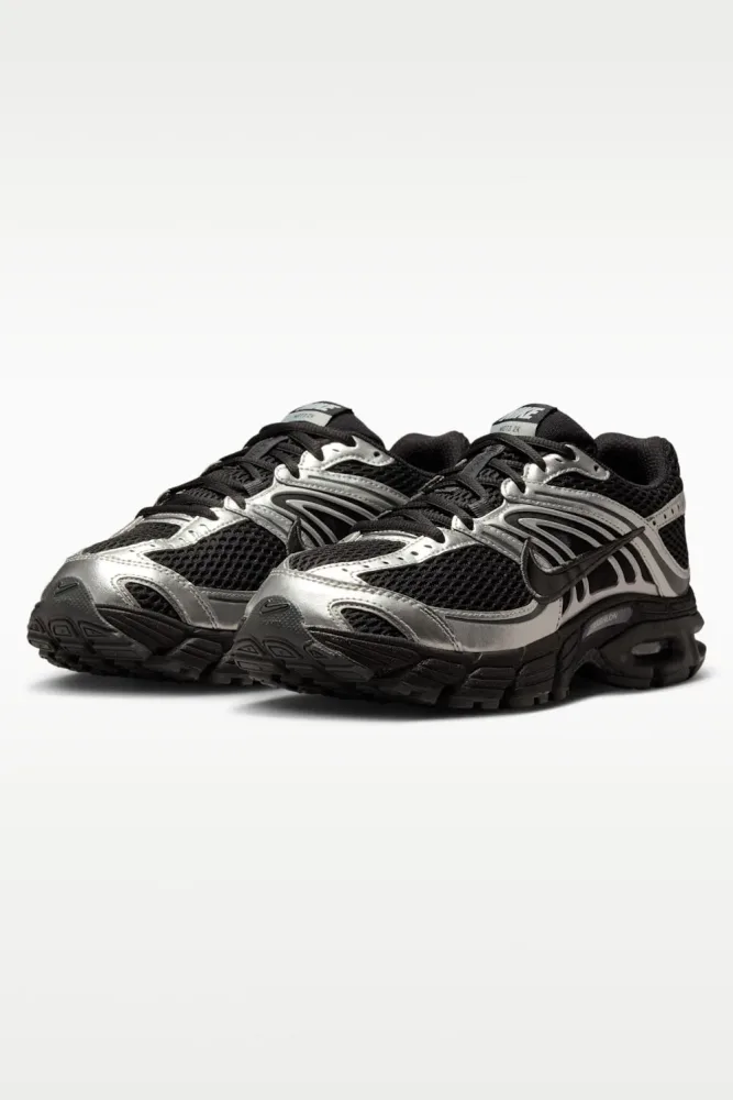 Nike Air Max Moto 2K Sneaker - Black + Metallic Silver EU37.5 Damen