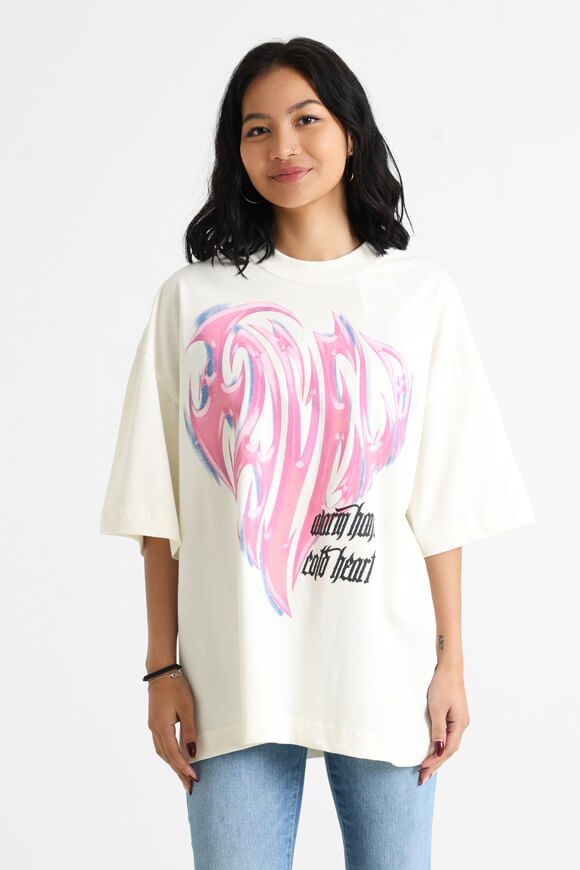 Favela Cold Hearts Oversize T-Shirt - Vanilla XS Damen