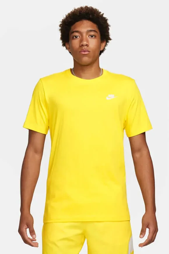 Nike Sportswear Club T-Shirt - Yellow S Herren