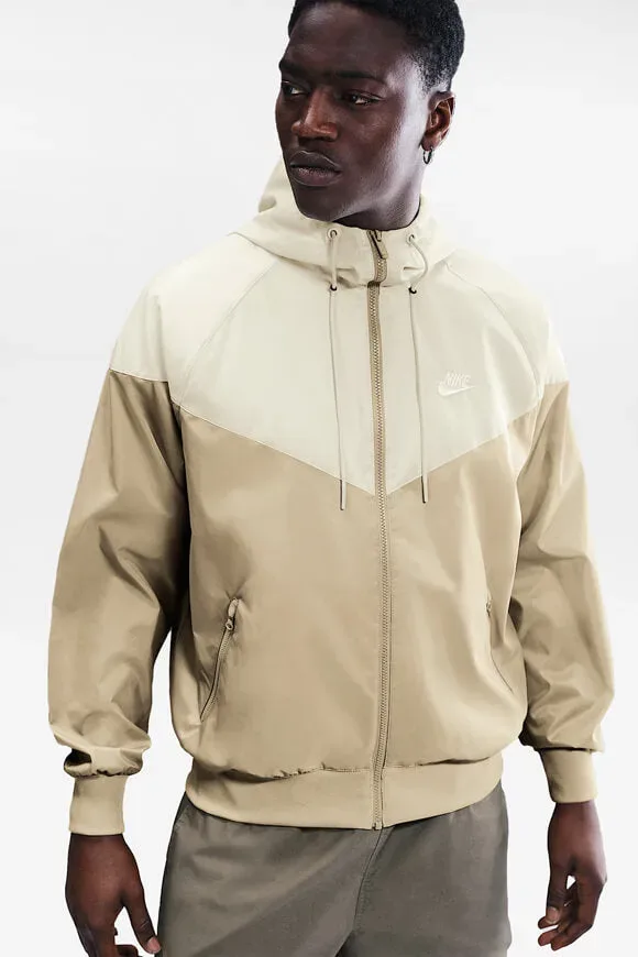 Nike Windbreaker - Parachute Beige + Light Khaki S Herren