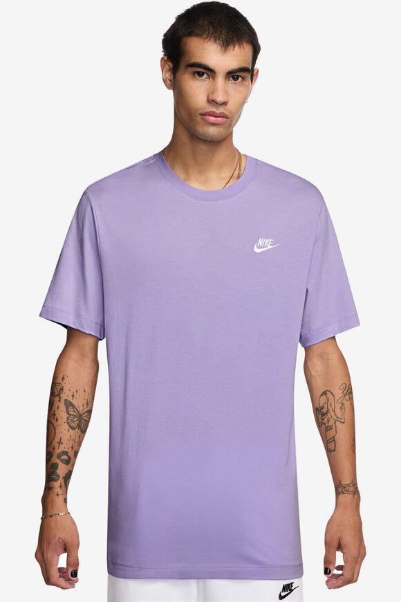 Nike Sportswear Club T-Shirt - Lila M Herren