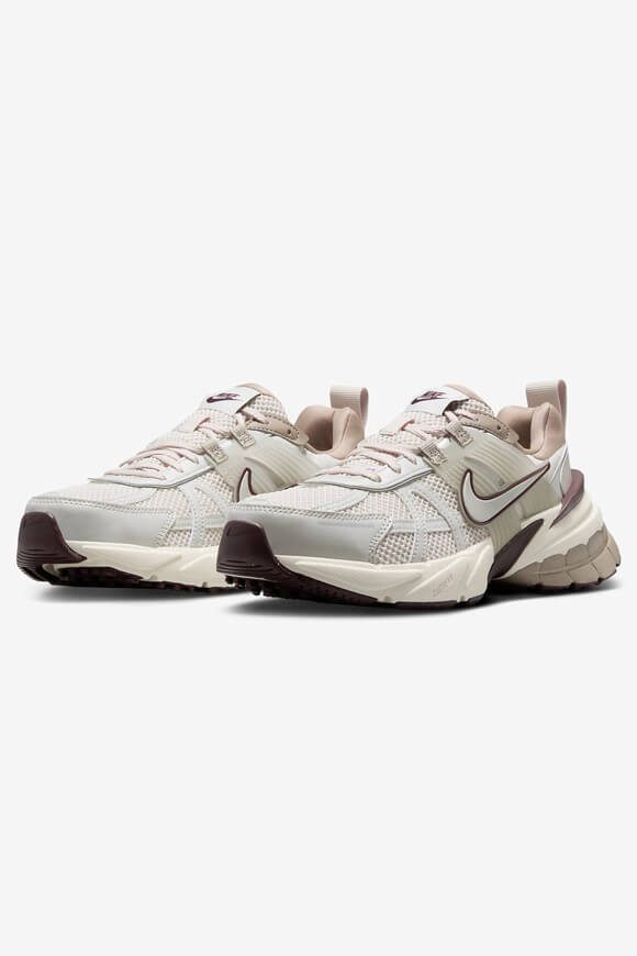 Nike V2K Run Sneaker - Light Orewood Brown + Light Bone EU39 Herren