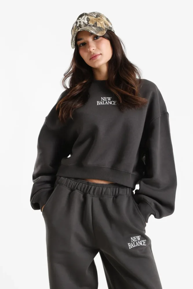 New Balance Linear Heritage Crop Sweatshirt - Faded Black M Damen