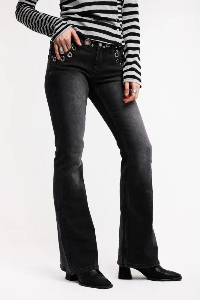 The Ragged Priest Grade Flare Jeans mit Nieten - Charcoal 30 Damen