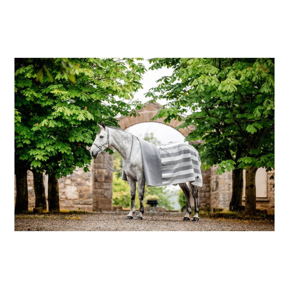 Horseware Newmarket Fleece - Witney Charcoal -  Farbe: Witney Charcoal, Grösse Pferd: Full