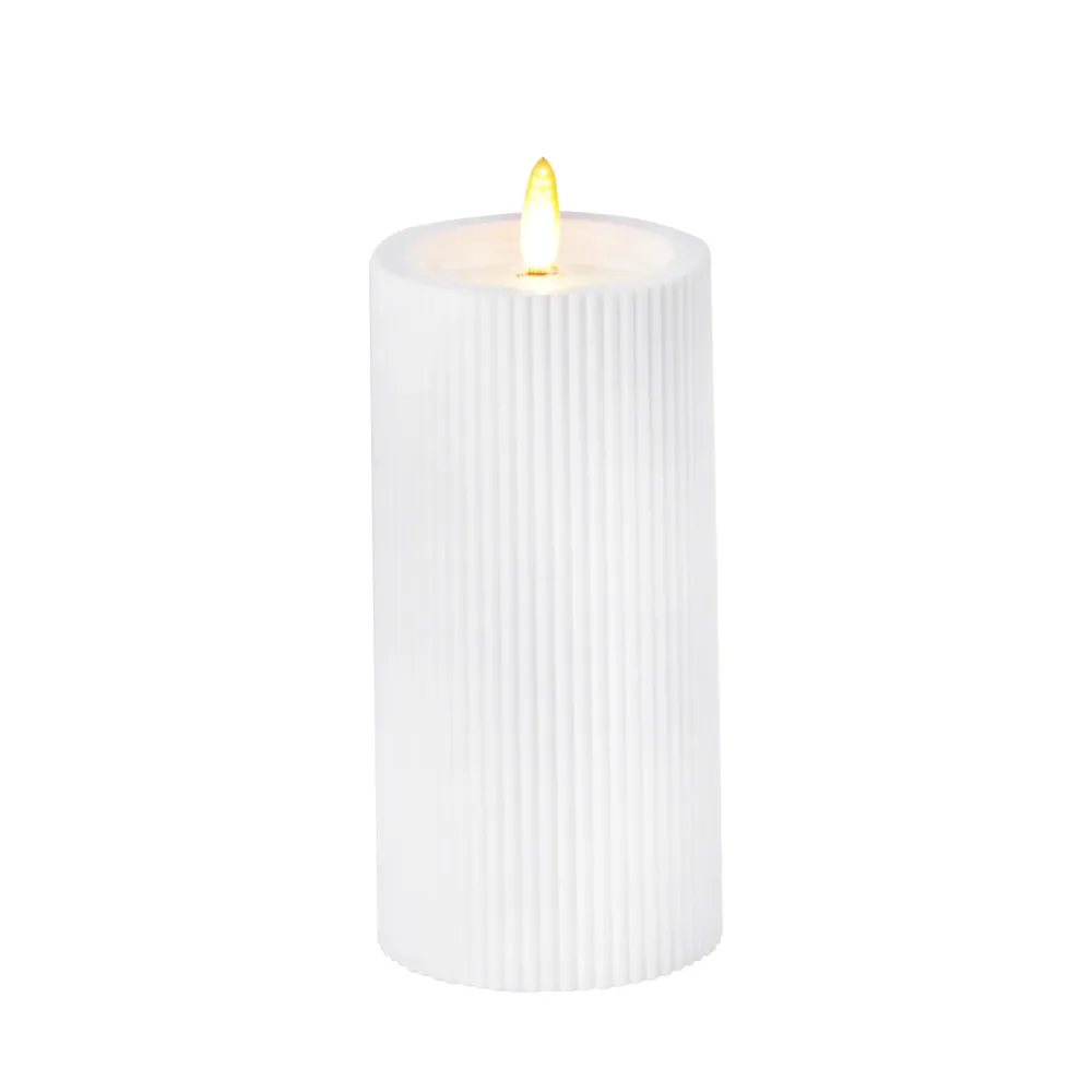 LED Kerze 7.5 x 15 cm weiss
