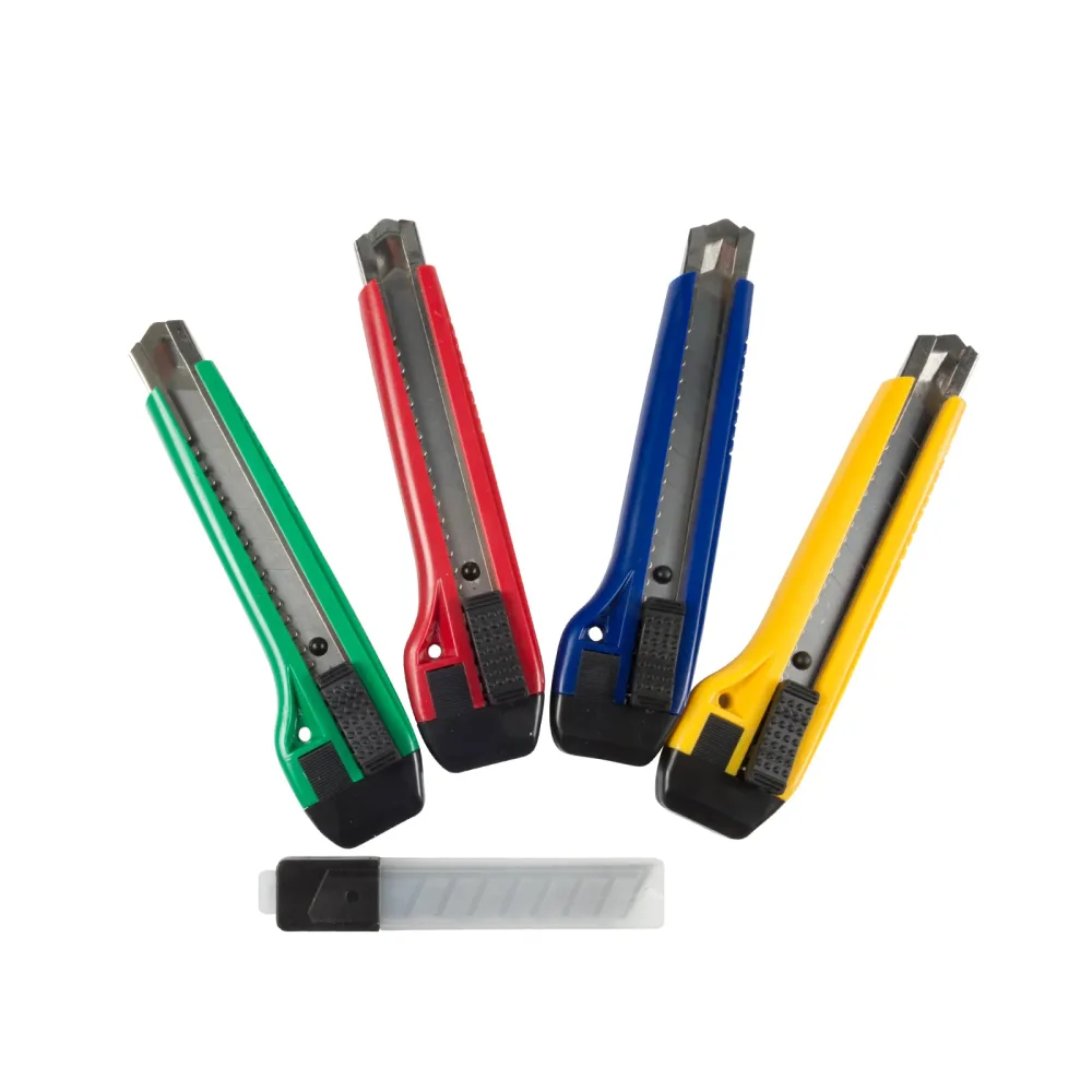 Cuttermesser mit 5 Ersatzklingen