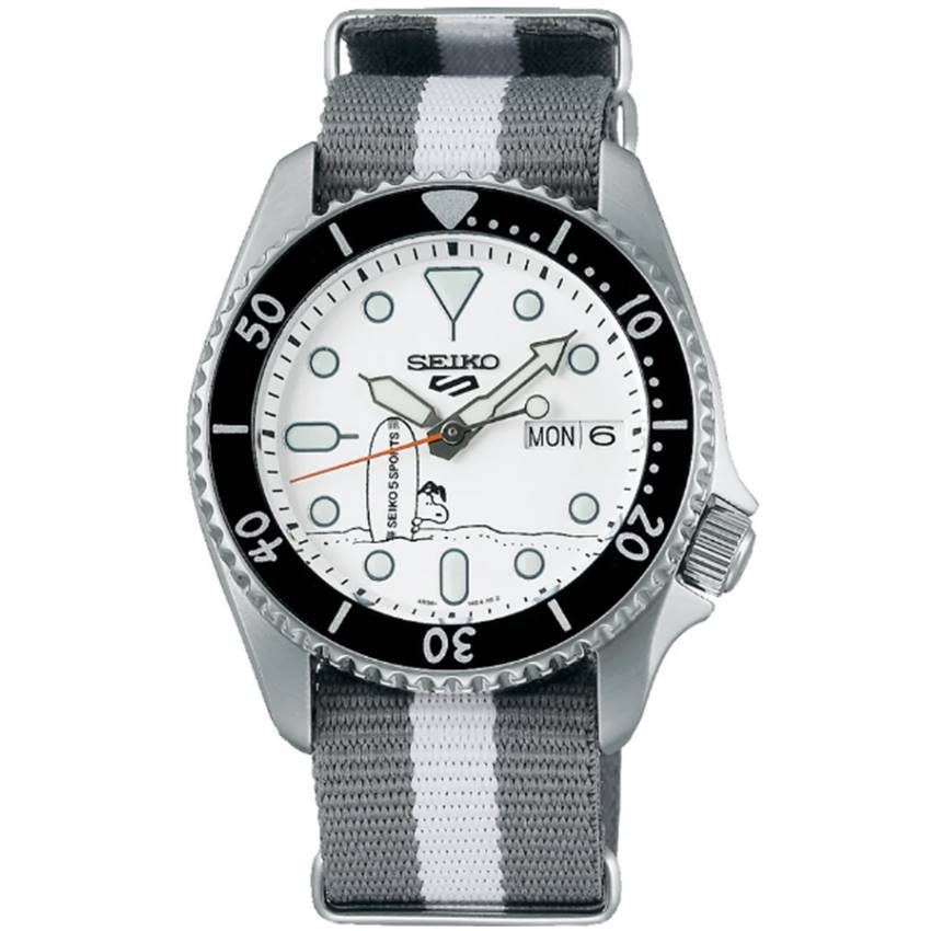 Seiko SRPK25K1 5 Sports Peanuts Limited Edition