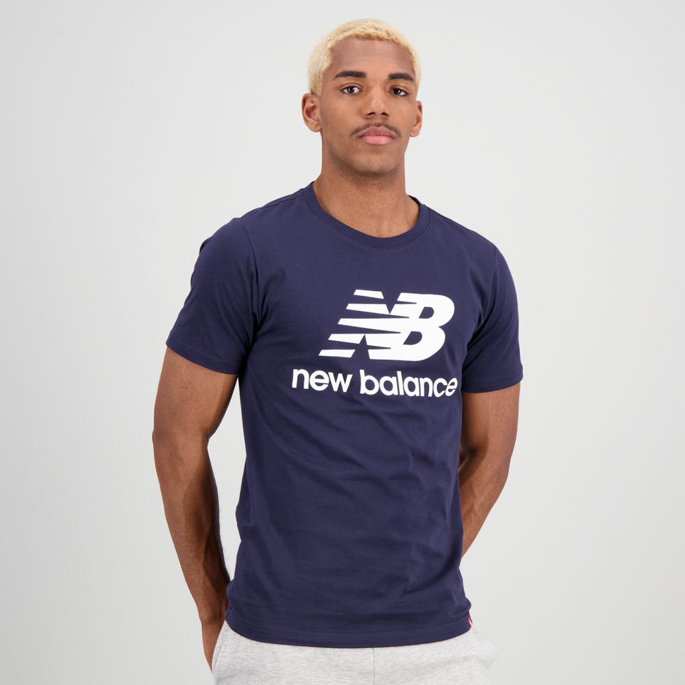 New Balance New Balance Essentials Stacked Logo Tee , blau, Grösse: M  , blau, Grösse: M
