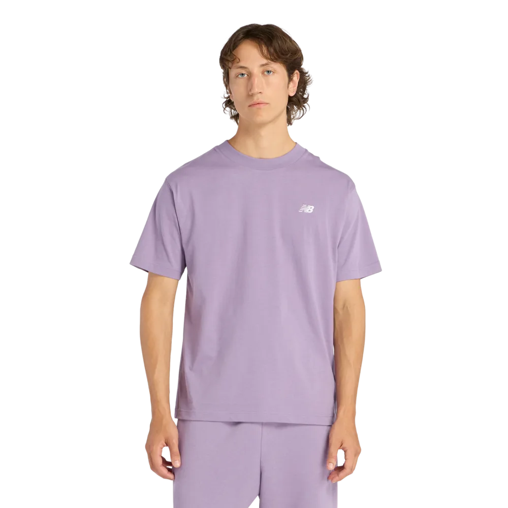 New Balance New Balance Sport Essentials Small Logo T-Shirt Herren, violett, Grösse: XXL Relaxed Fit Herren, violett, Grösse: XXL