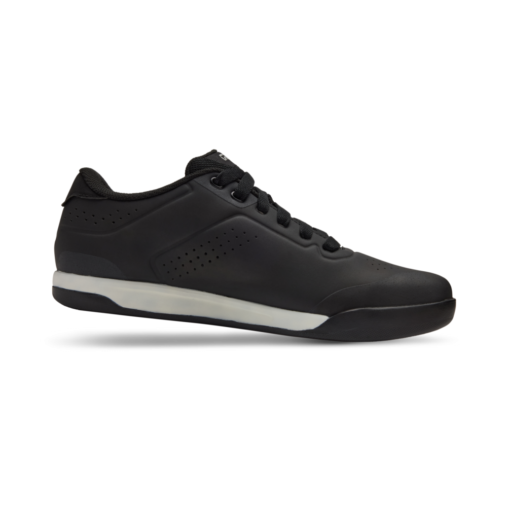 Giro Latch unisex schwarz, Grösse 37