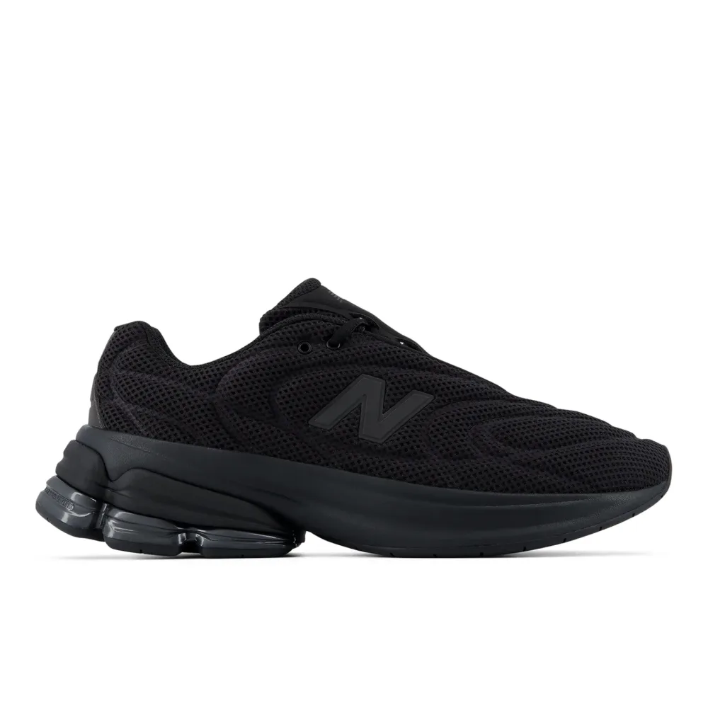 New Balance 5030 Blackout / Sneaker unisex, schwarz, Grösse: 36