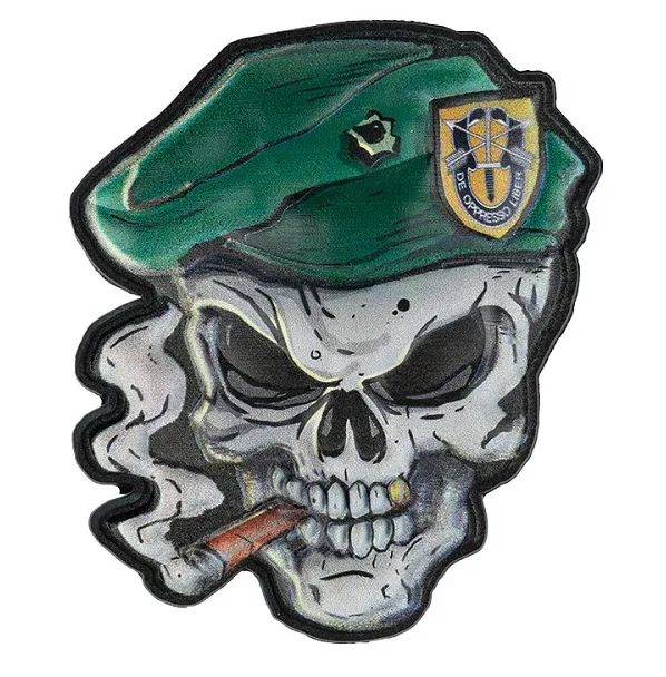Klettabzeichen Skull green beret - color
