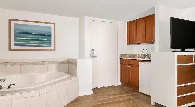 Wyndham Santa Barbara