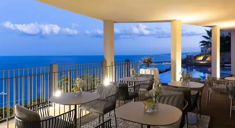 Metropole Hotel