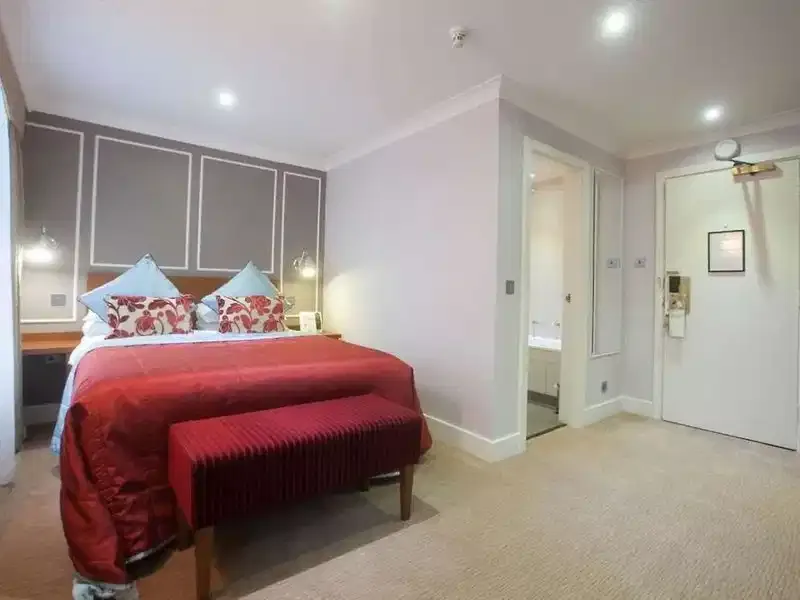 London Chigwell Prince Regent Hotel, BW Signature Collection