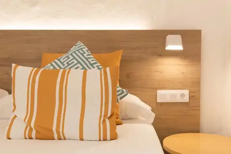 R2 Maryvent Beach Apartment