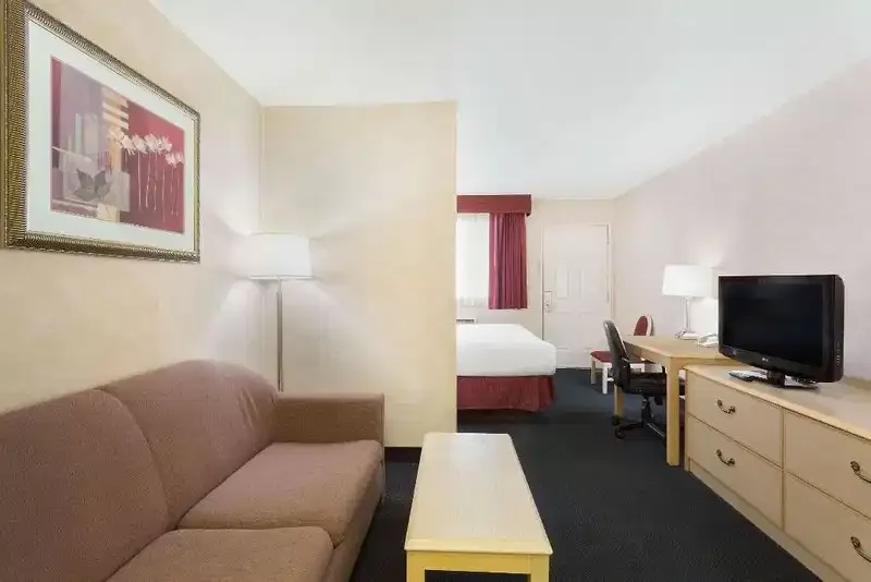 Days Inn by Wyndham Bullhead City