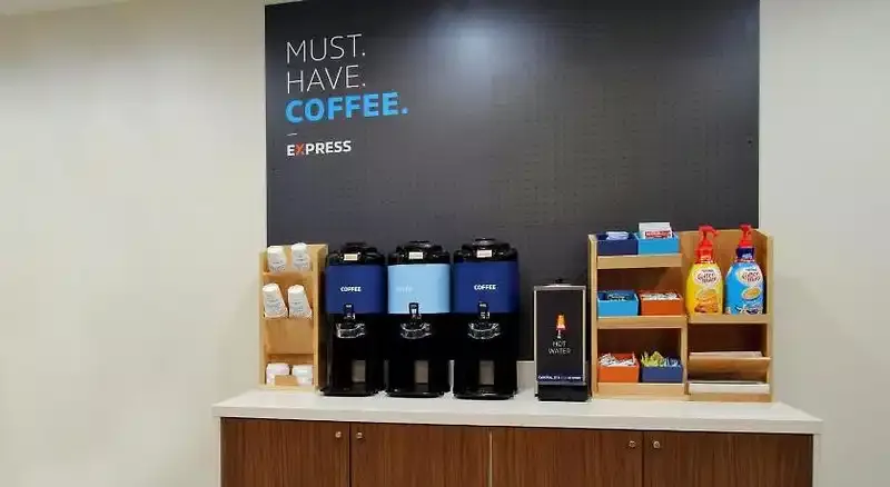 Holiday Inn Express and Suites Tuscaloosa Universi
