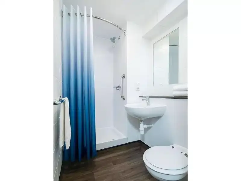 Travelodge London Central City Road Hotel