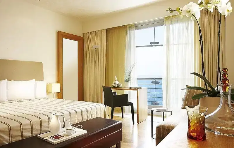 Daios Luxury Living