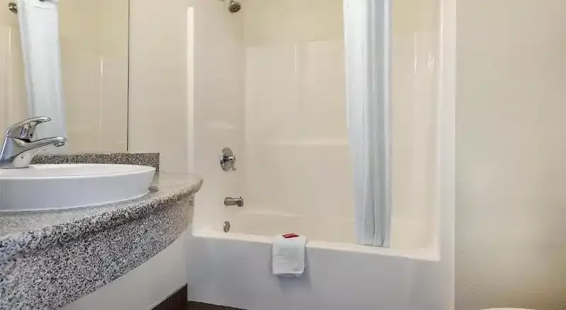 SureStay Plus Hotel by Best Western Niagara Falls East