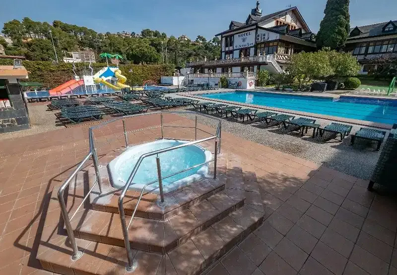 Santa Susanna Resort
