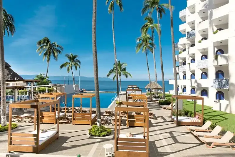 Crown Paradise Golden Puerto Vallarta