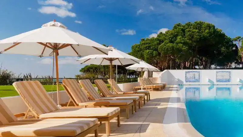 Pine Cliffs Residence, a Luxury Collection Resort