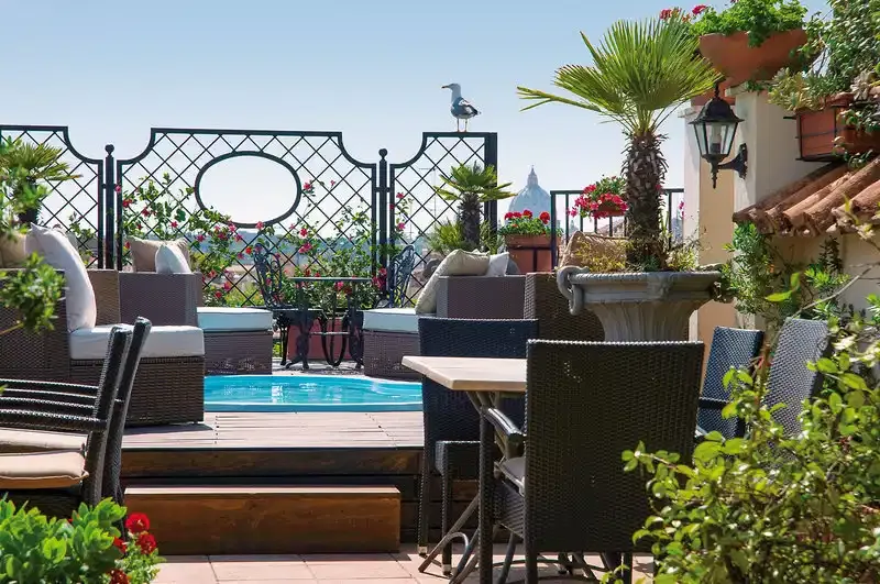 Hotel Colonna Palace