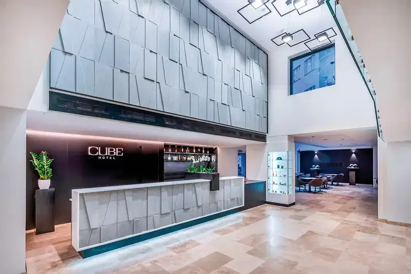 CUBE Hotel