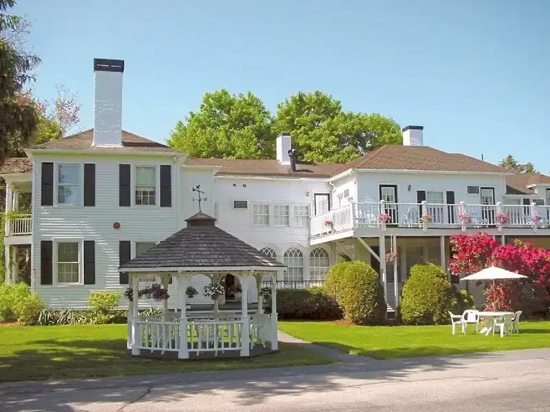 Shoreway Acres Inn