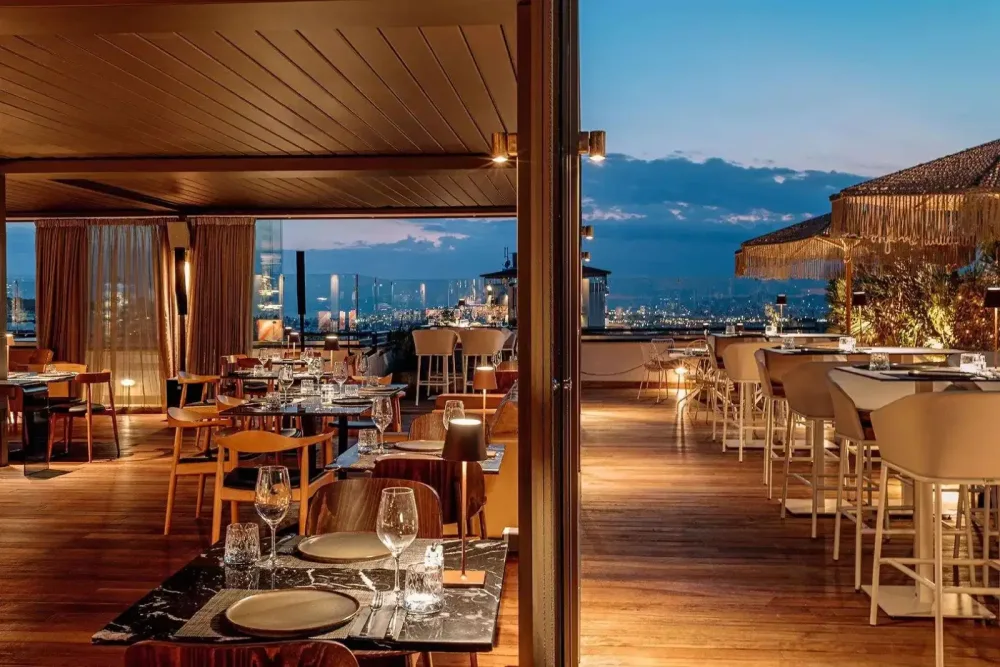 Brown Acropol by Brown Hotels