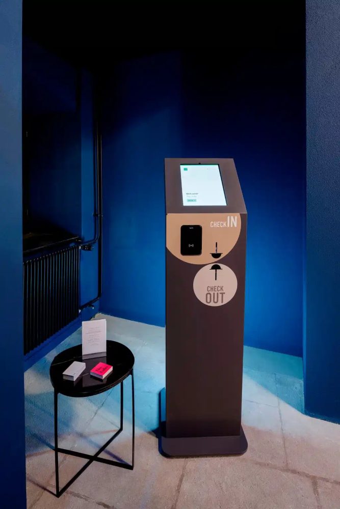 The Lubo - self check-in