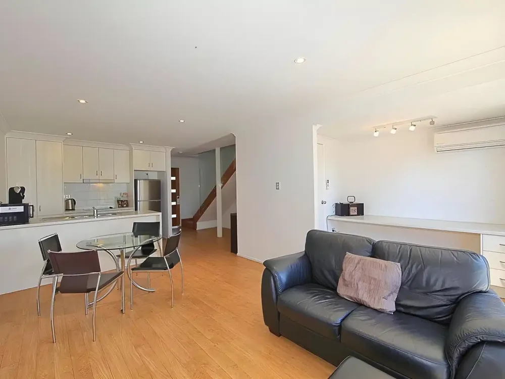 Alexandra Apartments