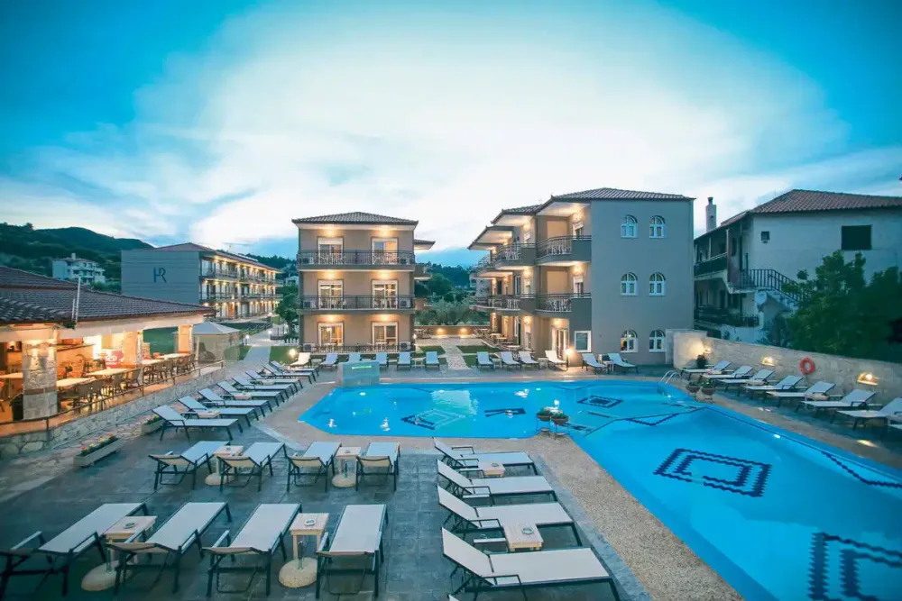 Royal Hotel and Suites