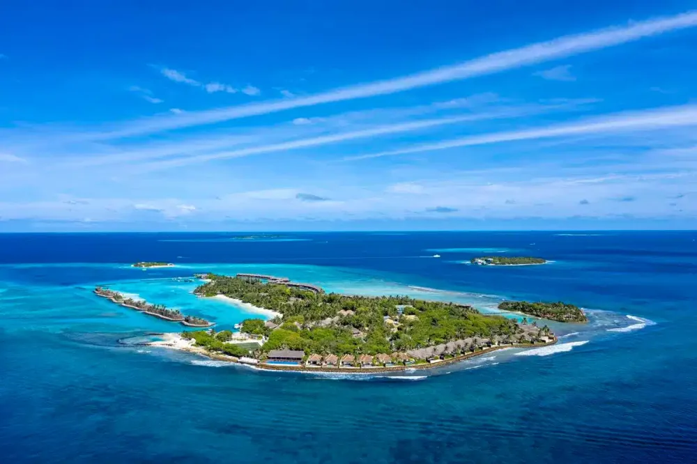 Sheraton Maldives Full Moon Resort & Spa