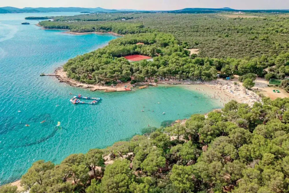 Pine Beach Pakostane