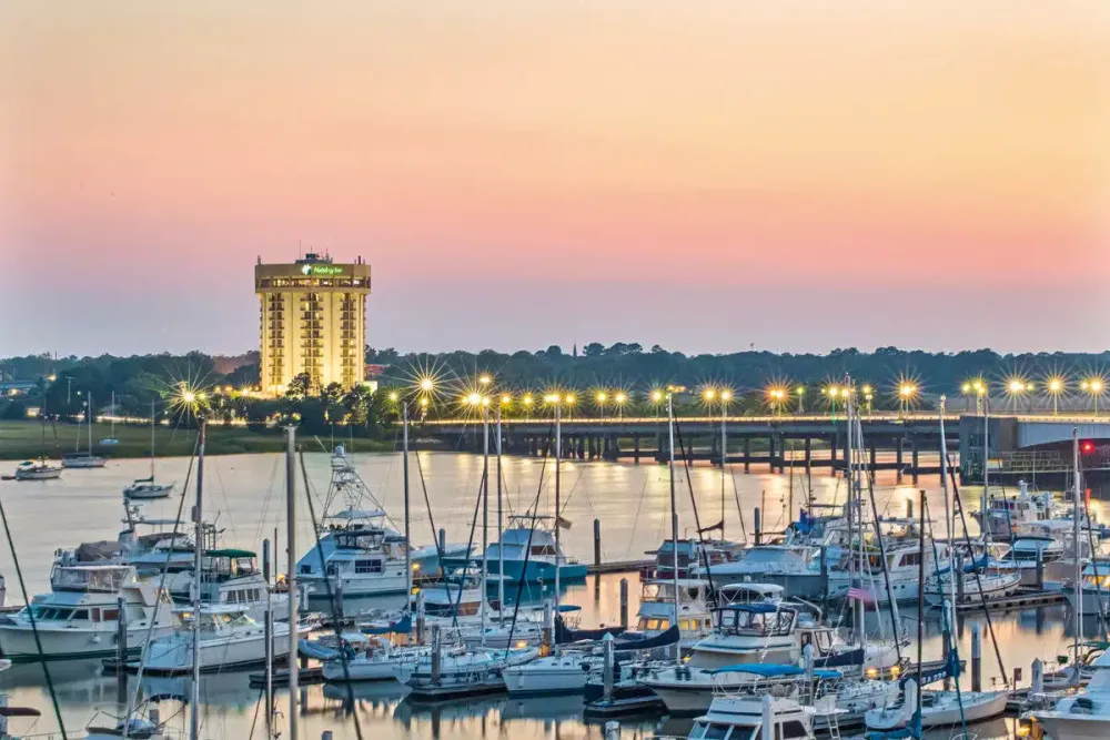 Holiday Inn Riverview
