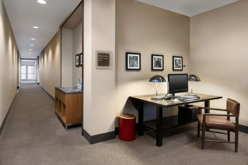 Four Points by Sheraton at Phoenix Mesa Gateway Airport