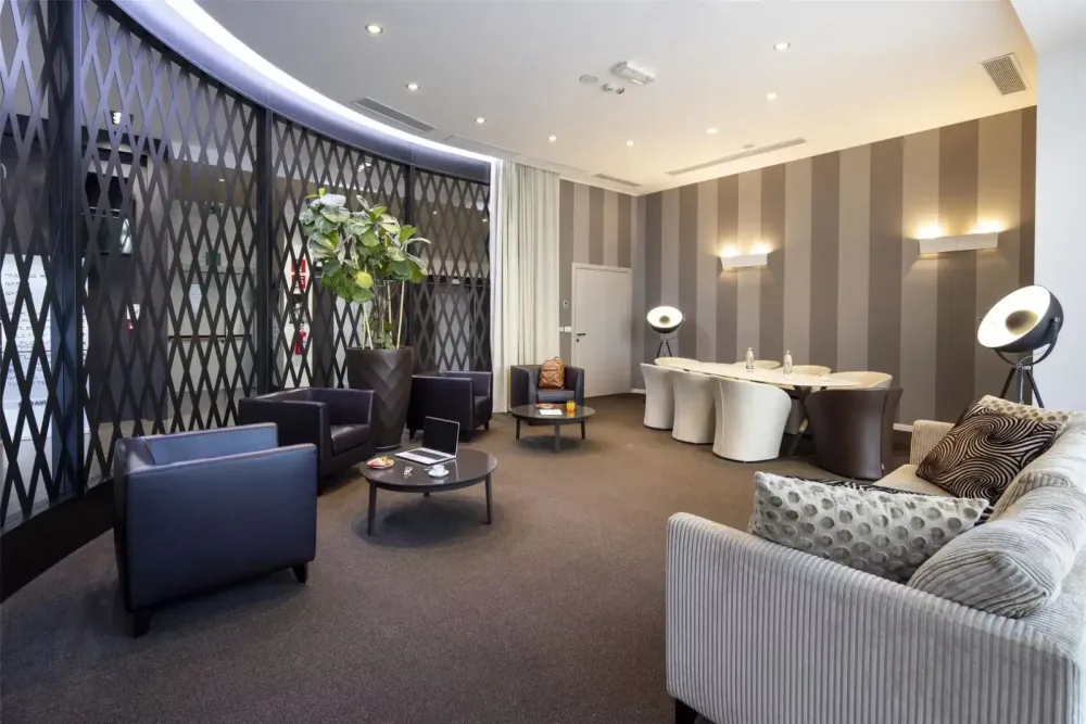 Best Western Premier CHC Airport