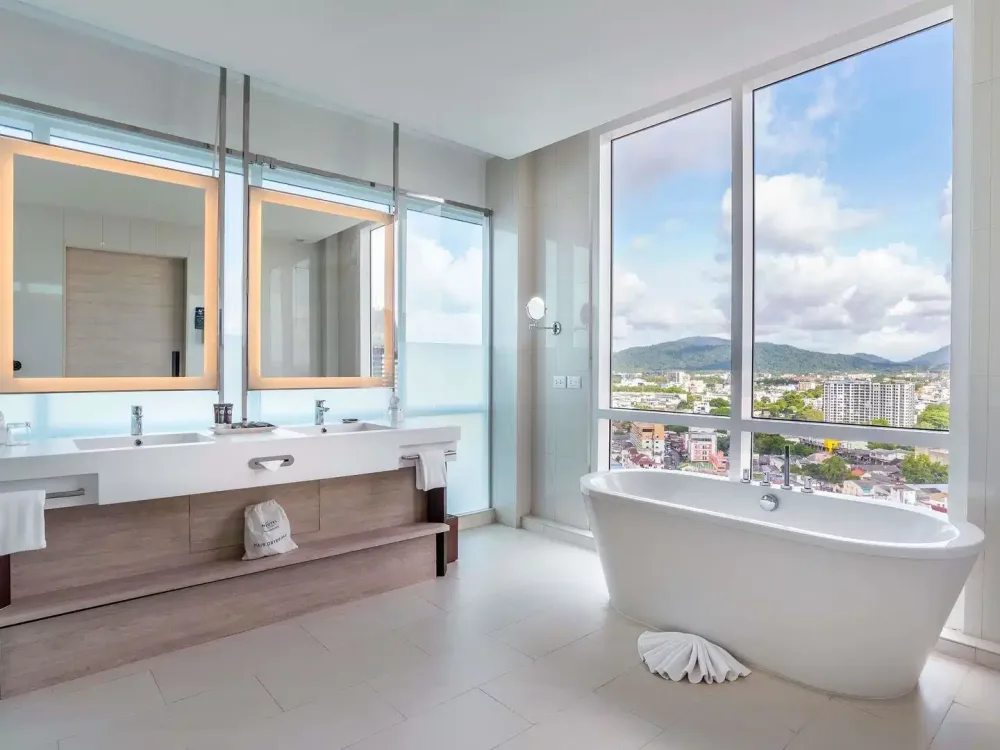 Novotel Phuket Phokeethra Hotel
