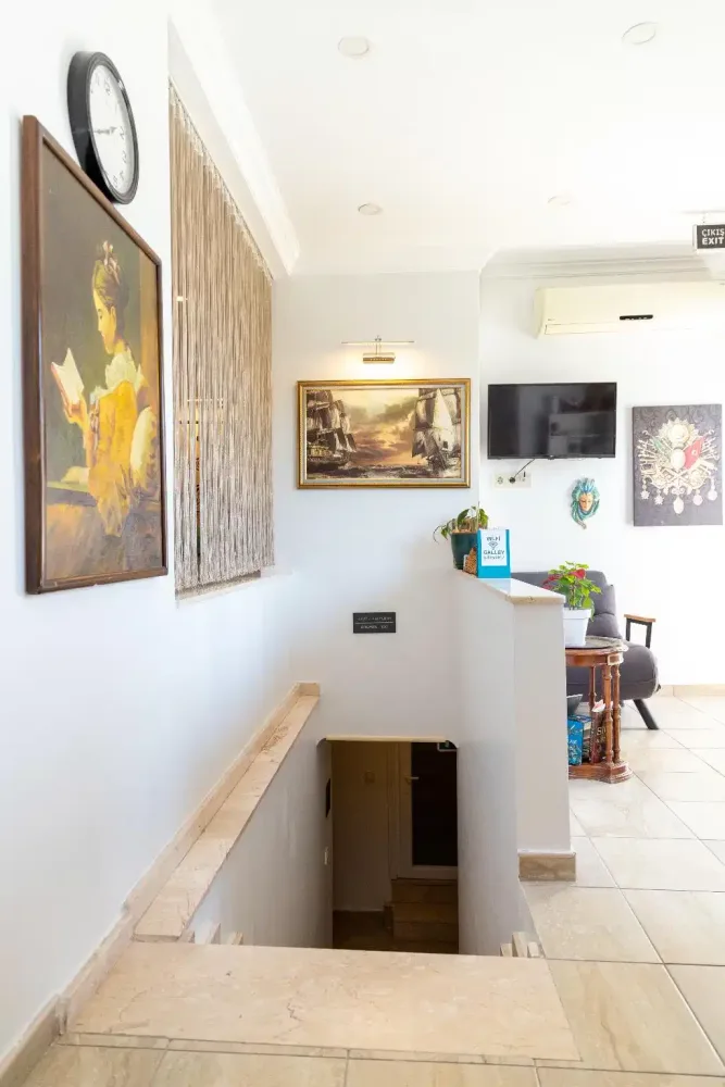 Galley Hotel