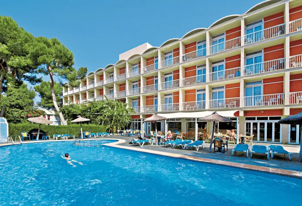 Isla de Cabrera Hotel