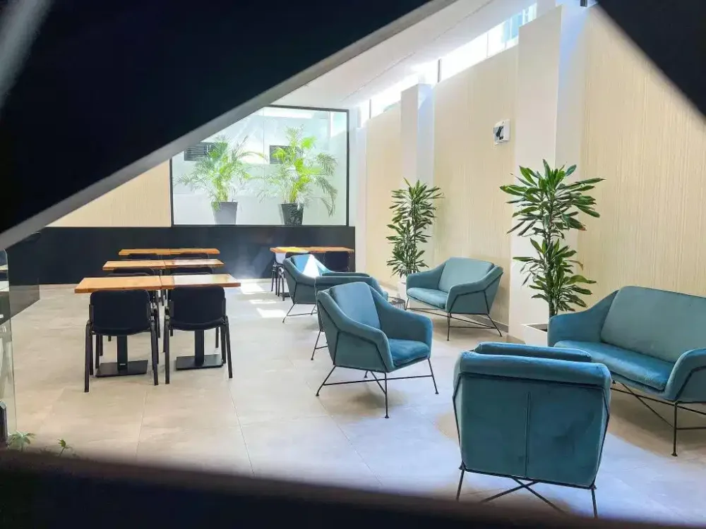 Hotel MG Poniente