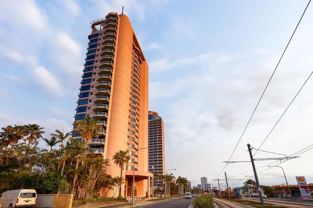 Oaks Gold Coast Hotel