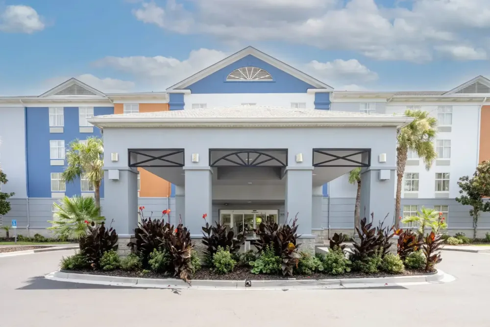 Holiday Inn Express & Suites Charleston-Ashley Phosphate by IHG