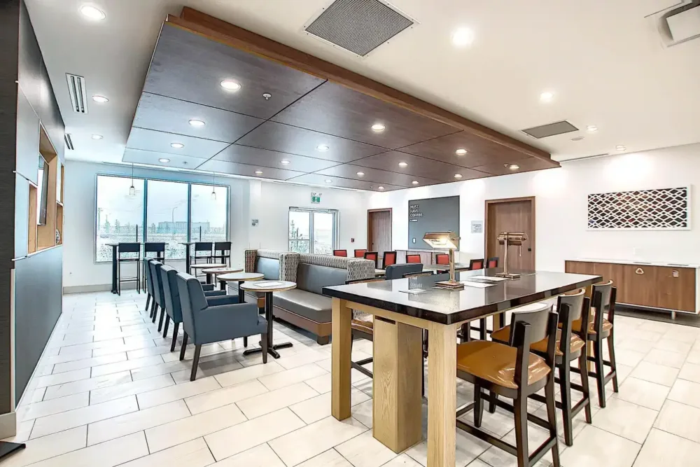 Holiday Inn Express & Suites Calgary Airport Trail NE by IHG