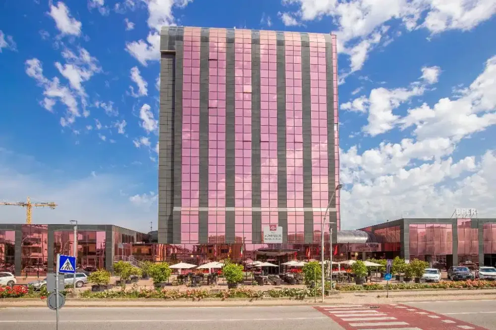 Montresor Hotel Tower